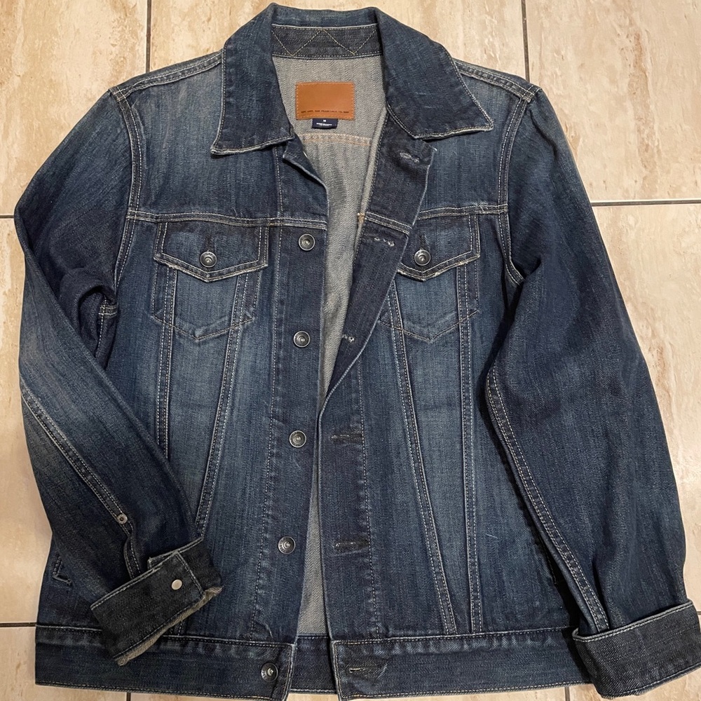 Medium Dark Blue vintage denim jacket